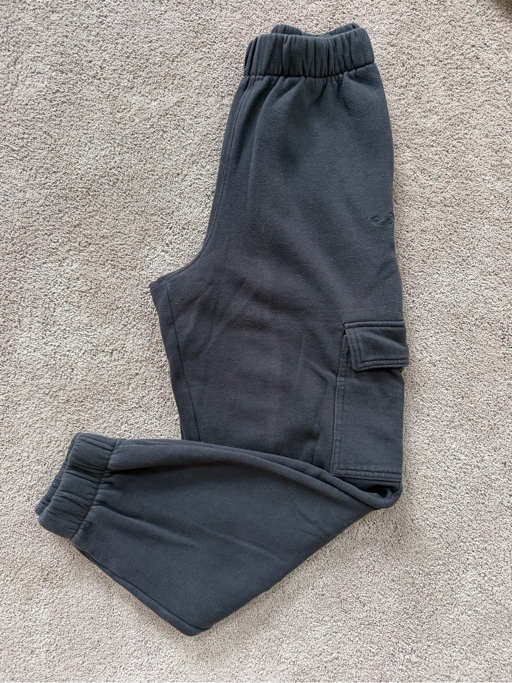 Hollister Women’s Fleece Cargo Joggers